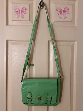 Tommy Hilfiger Crossbody Shoulder Bag Bright Line Green Purse Adjustable Strap
